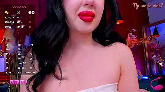 Mayzzie stripchat live cam model