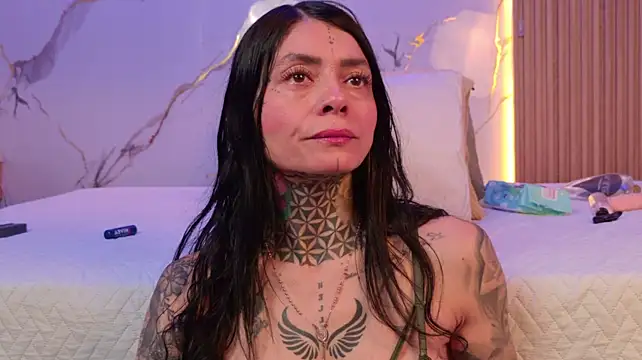Mia_hill1 stripchat live cam model