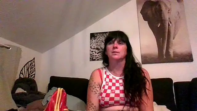 sexujuly88 stripchat live cam model
