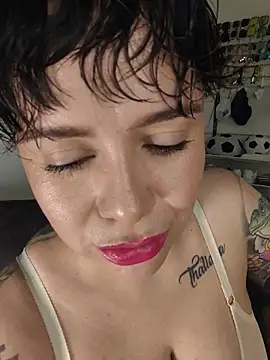 KatInk stripchat live cam model