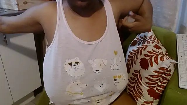 Wettitiesxxx stripchat live cam model