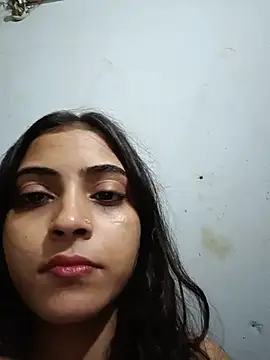 Nandundi stripchat live cam model