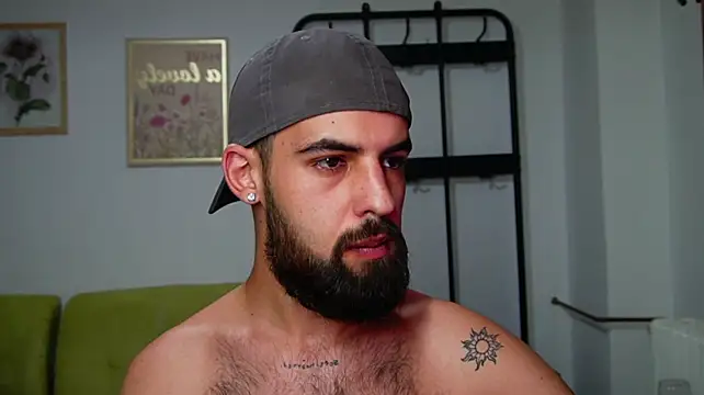 HairyRobxxx stripchat live cam model