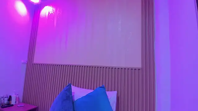 sharonscoth stripchat live cam model