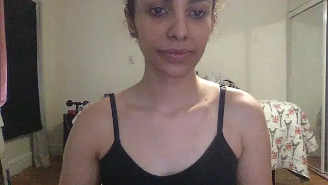 karlatiburcio stripchat live cam model