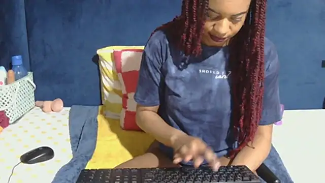Melitaxx stripchat live cam model