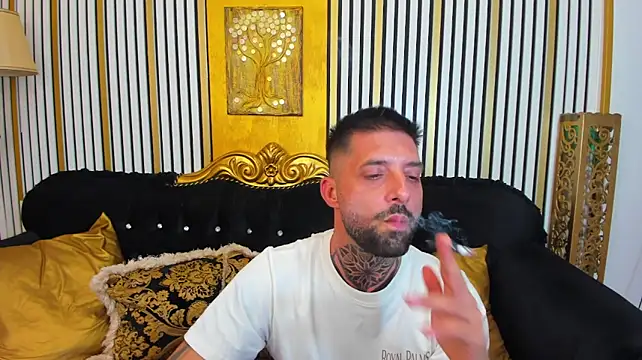 TommyDum stripchat live cam model