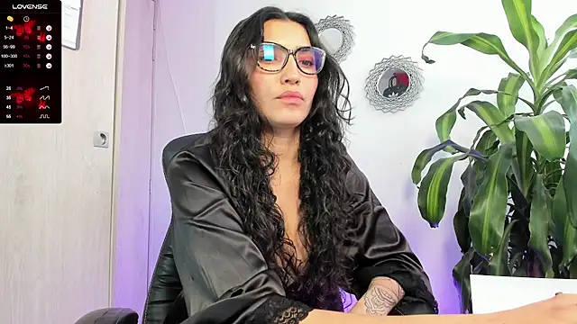 mia_lott stripchat live cam model