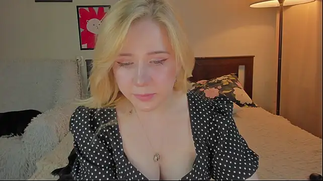 Lav_Tender stripchat live cam model