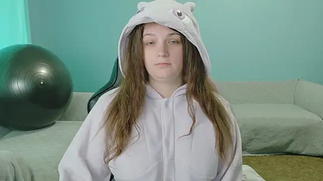 TreeJeanne stripchat live cam model
