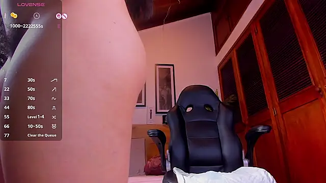 lalytulu99 stripchat live cam model