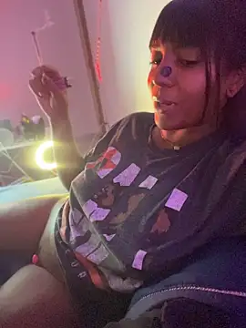 SADIRA_7 stripchat live cam model