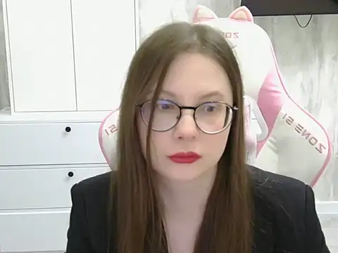 Elvirada stripchat live cam model