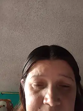 kittyredd stripchat live cam model