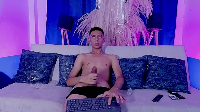 valentin_knox stripchat live cam model