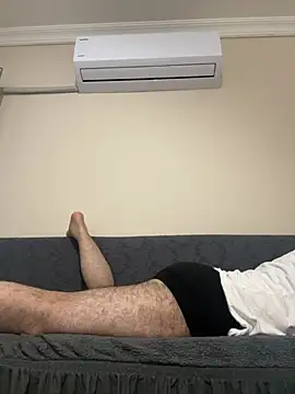 1UCE stripchat live cam model