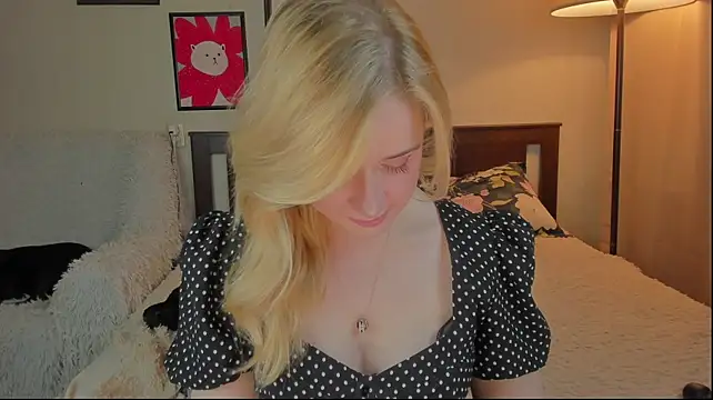 Lav_Tender stripchat live cam model