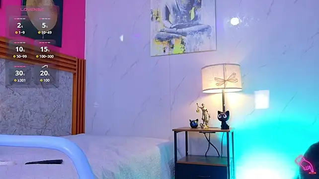 littlee_emilyy_ stripchat live cam model