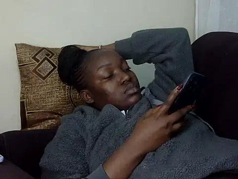 Sexy-suzy stripchat live cam model