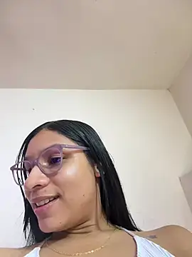Danaeluxe stripchat live cam model