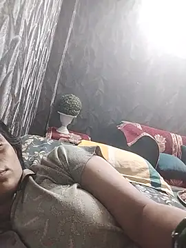 Soniya_Roy stripchat live cam model