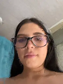 l0lita_sweet stripchat live cam model