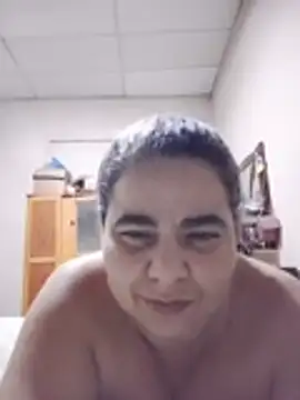 Golositadeamor stripchat live cam model
