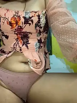 Poojachauhanlive stripchat live cam model