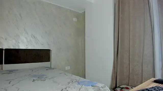 AliyaWade_ stripchat live cam model