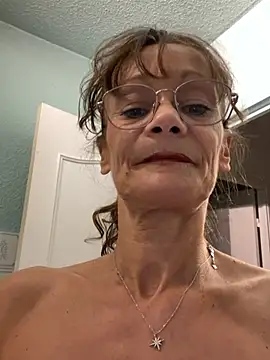 Chris06d22@xh stripchat live cam model