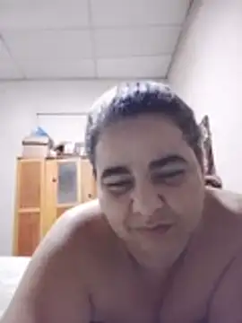 Golositadeamor stripchat live cam model