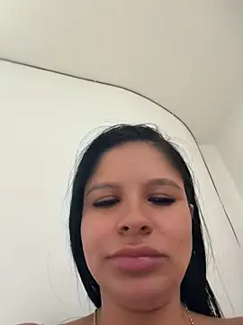 Elara_Luxe stripchat live cam model