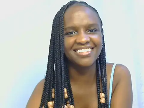 Cocoaauara stripchat live cam model