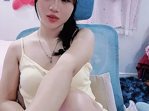 Tessar99 stripchat live cam model