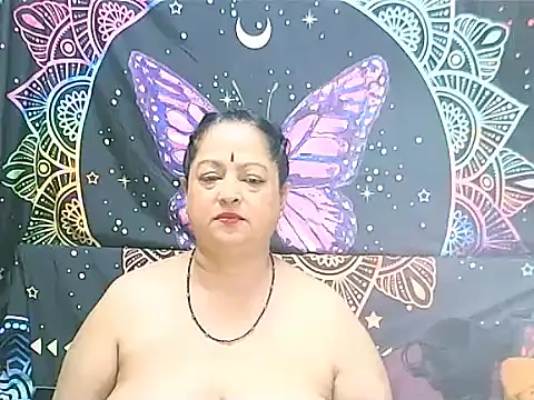 matureindian stripchat live cam model