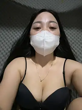 lana-kan stripchat live cam model