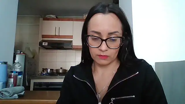 sarita_star stripchat live cam model