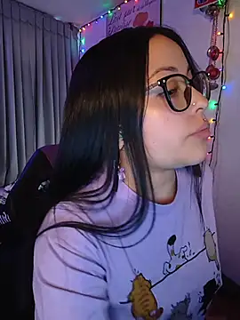 Bella-Gema stripchat live cam model