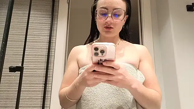 sexyminii stripchat live cam model