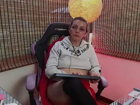 CarolMissOficial stripchat live cam model