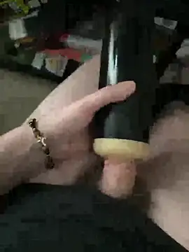 james065040 stripchat live cam model