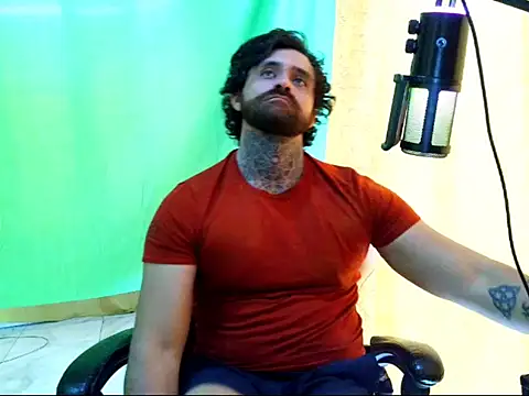aronmiller404 stripchat live cam model