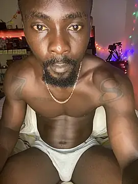 Blackiemike stripchat live cam model