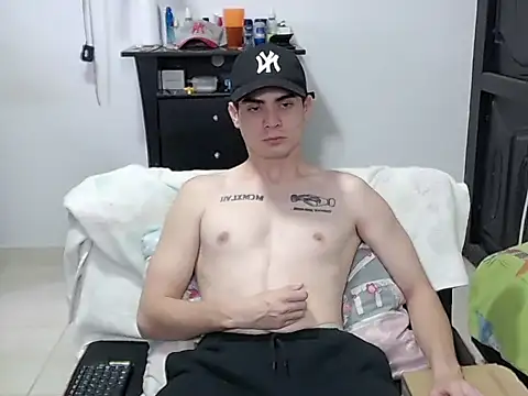 Zac_Efront stripchat live cam model