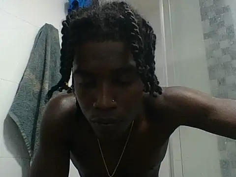 reniek_06 stripchat live cam model