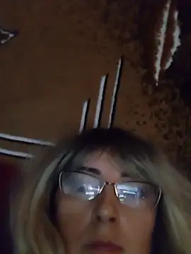 aminaFoxs stripchat live cam model