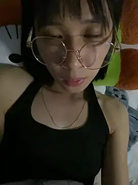 Luna383 stripchat live cam model