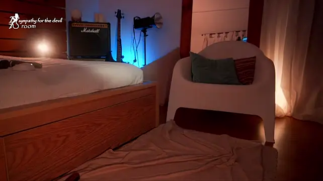 Sympathy_for_the_devil stripchat live cam model
