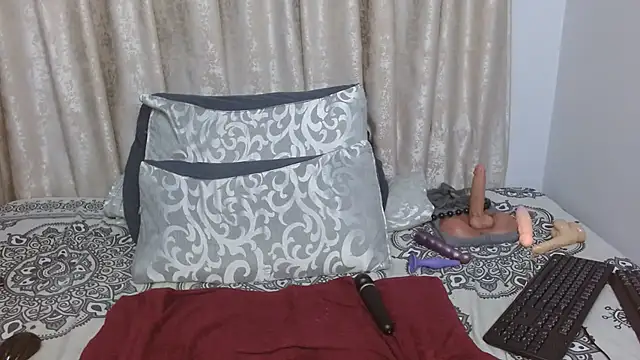 NaughtySisters stripchat live cam model