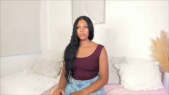 ZOEGARNER01 stripchat live cam model